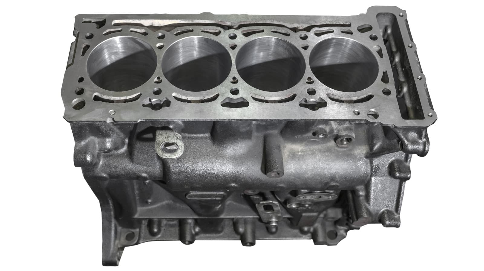 These Symptoms Might Mean Your Car Has A Cracked Engine Block