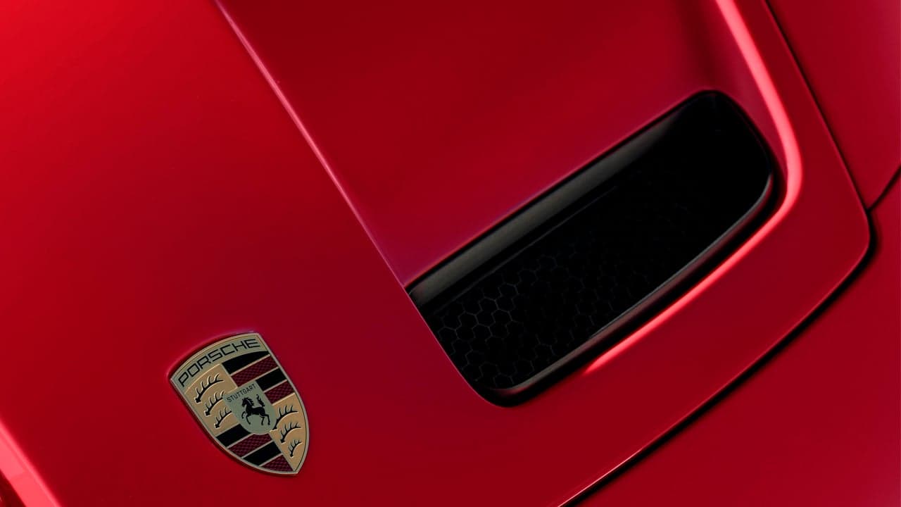 Porsche crea un revolucionario sistema de propulsión que combina motor eléctrico, híbrido y gasolina en uno solo