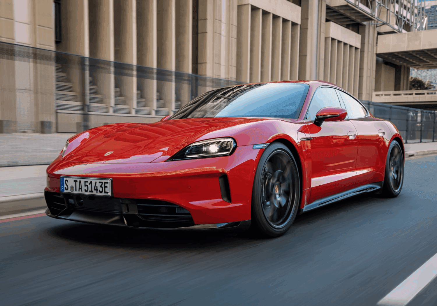 Porsche Taycan 2025 : E-Shift, son moteur simulé et plus d'autonomie — tout ce qui change