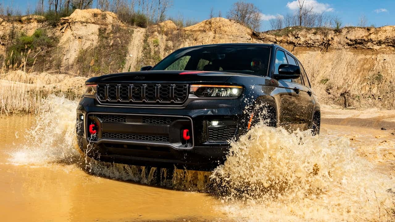 This Rugged Jeep Grand Cherokee Trim Is Back For 2027