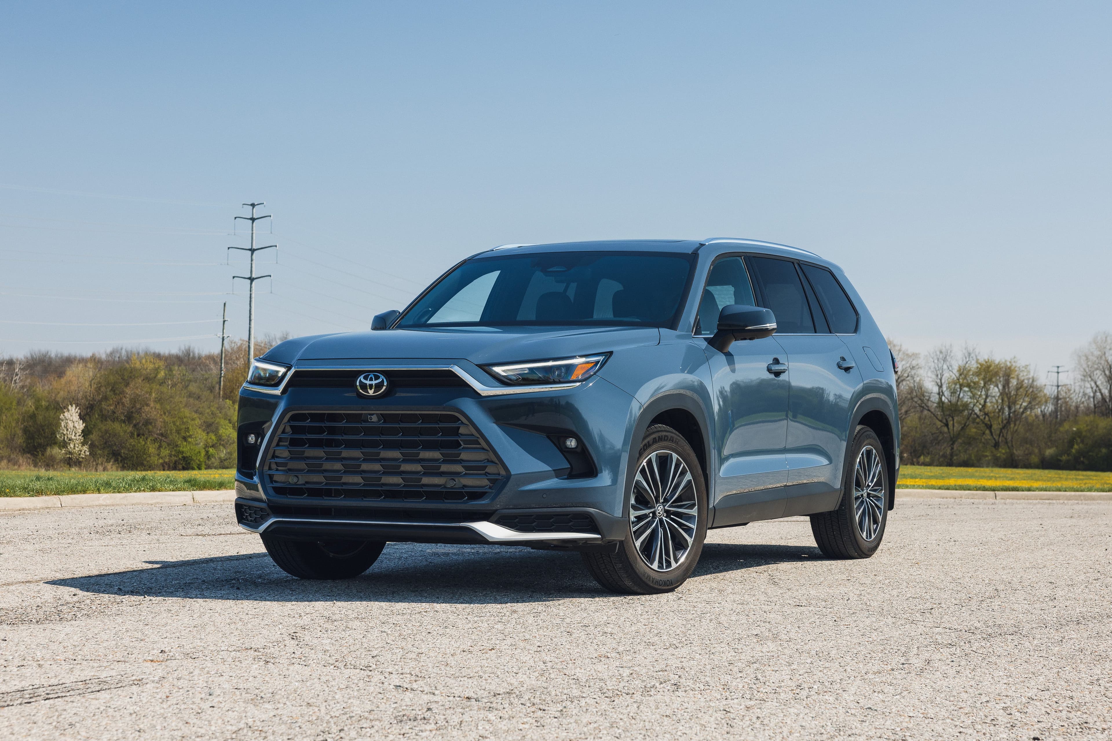 2026 Toyota Grand Highlander Platinum Hybrid Max: A Full Photo Tour of Exterior & Interior
