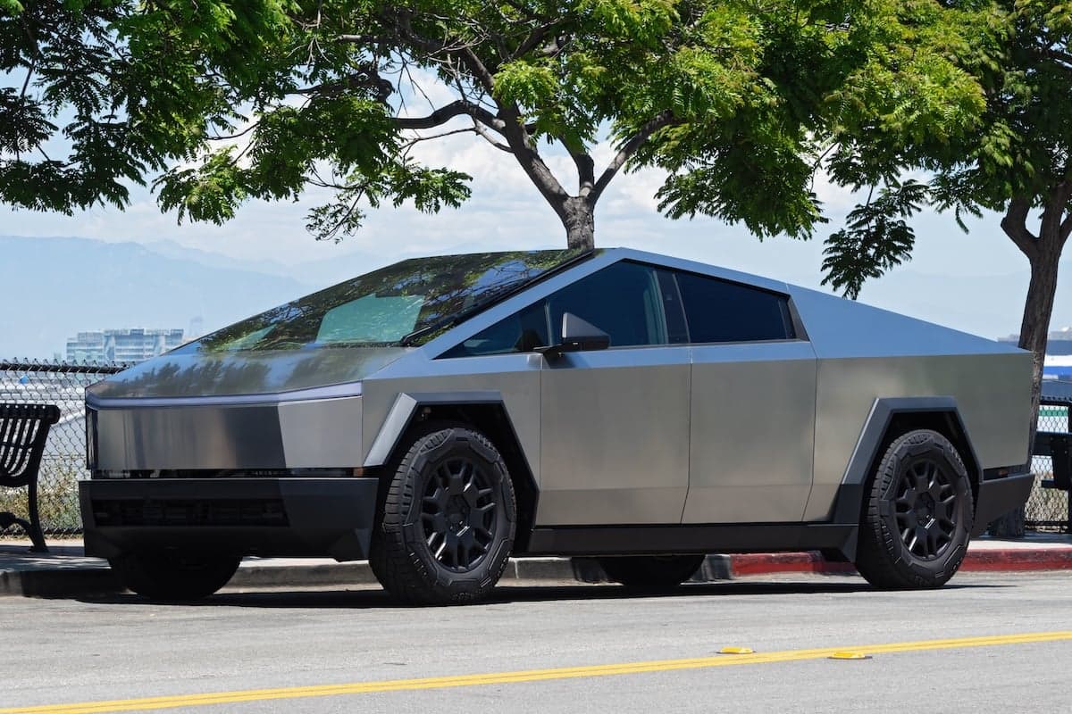 Tesla Cybertruck : le symbole secret gravé dans la carrosserie que 99 % des propriétaires ignorent
