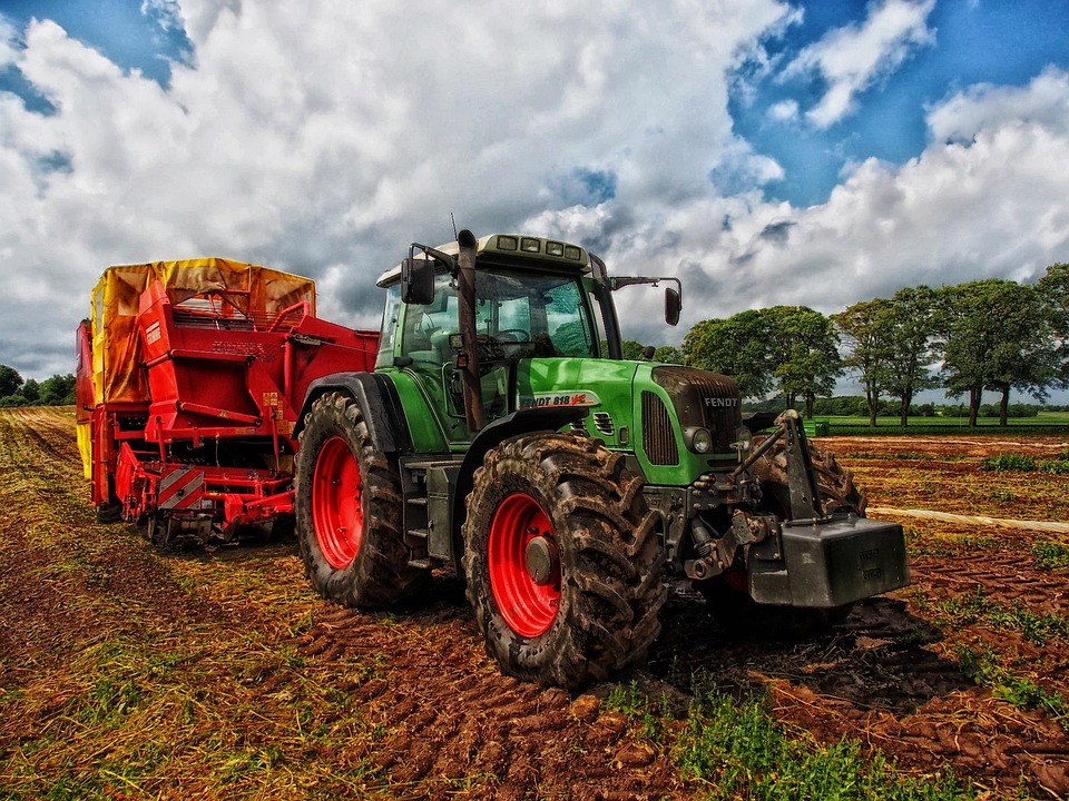 Expérience Professionnelle avec les Machines Agricoles grâce à GMOPLUSJET Offre Auto
