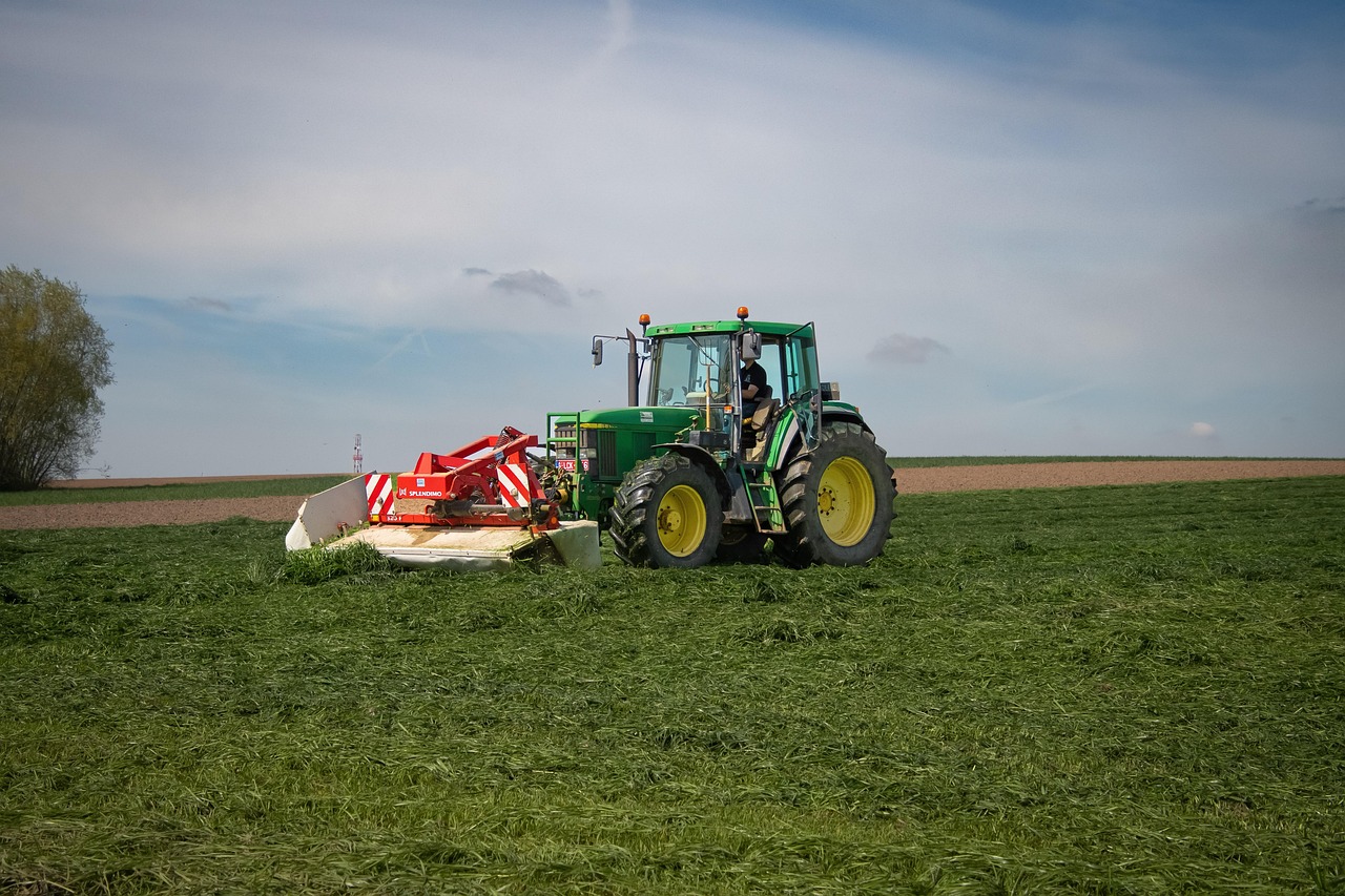 Experiencia Profesional en Maquinaria Agrícola con GMOPLUSJET Auto Offer